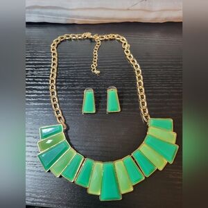 Charming Charlie Two Tone Green‎ Gold Tone Chain Bib Necklace Earring Bundle